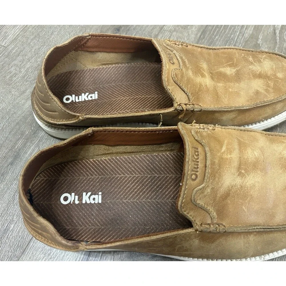 OluKai multiple scuffs